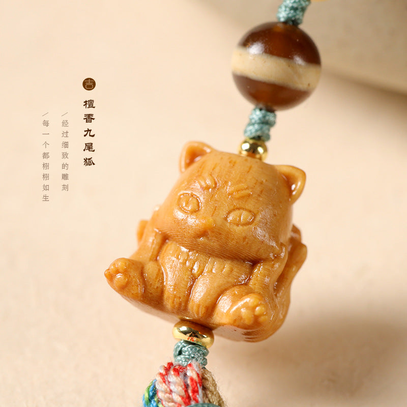 南红檀香九尾灵狐玛瑙手串